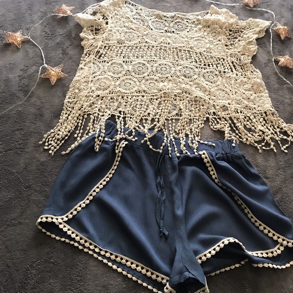 NWOT Boho blue and white shorts weaved trims - Picture 1 of 8